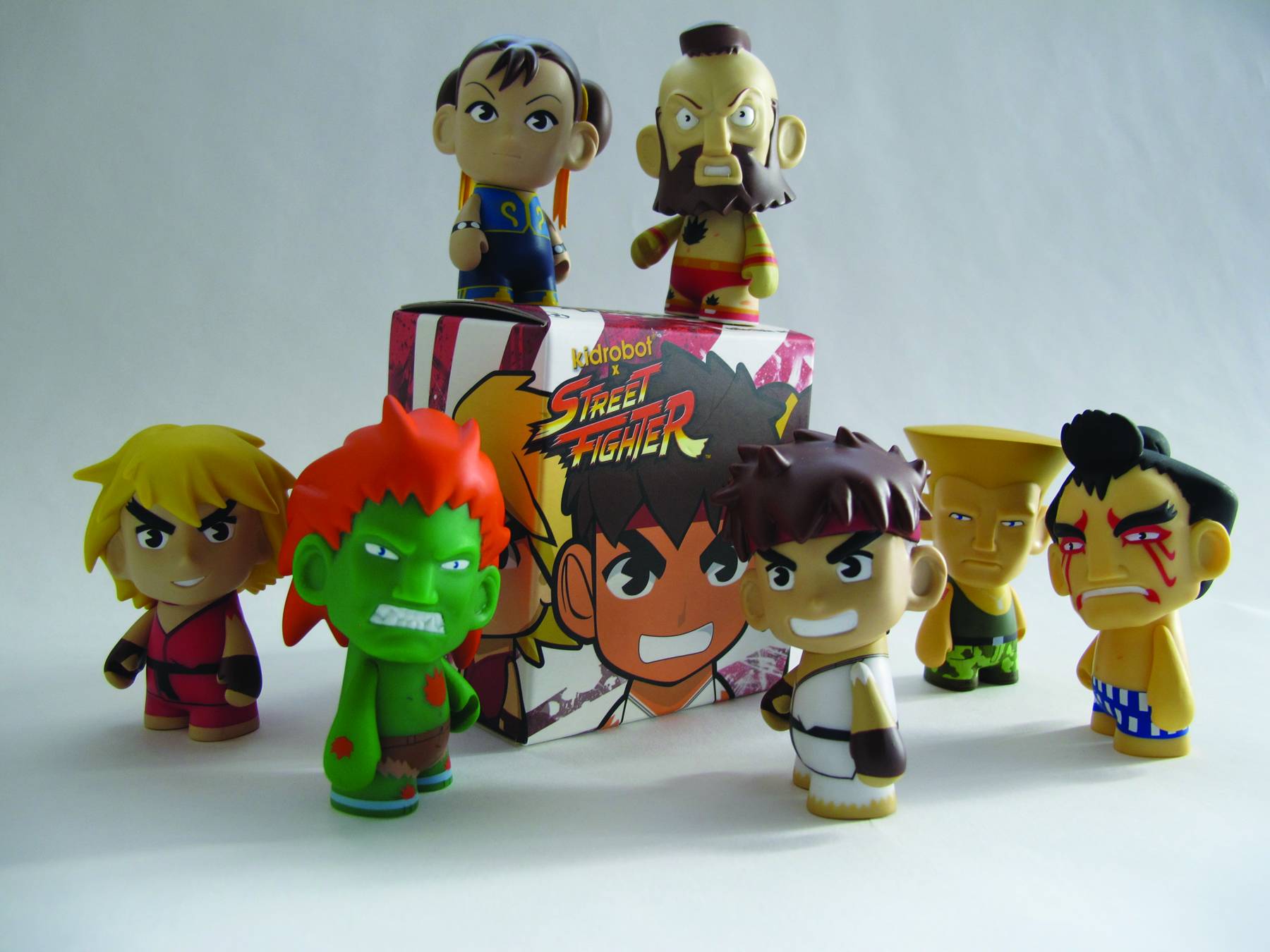 STREET FIGHTER MINI FIGURES