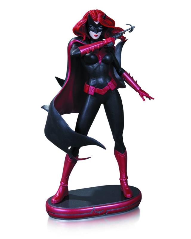 DC COMICS COVER GIRLS BATWOMAN STATUE