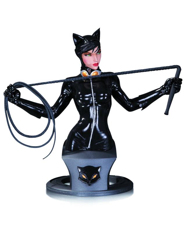 DC COMICS SUPER HEROES CATWOMAN BUST