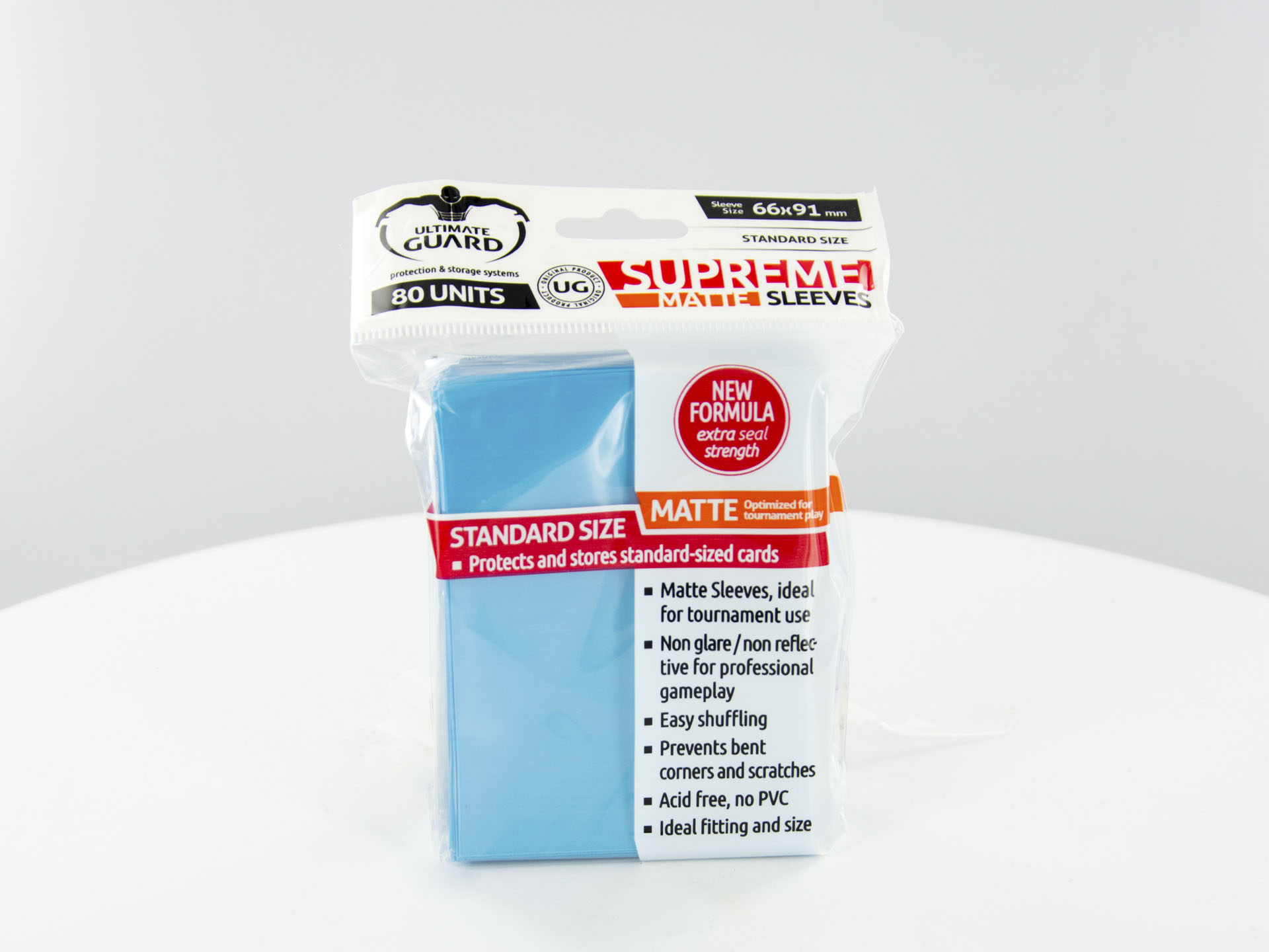 ULTIMATE GUARD SUPREME SLEEVES MATTE LIGHT BLUE STANDARD SIZE
