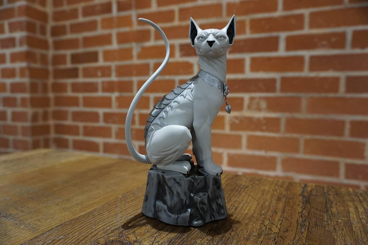 LCSD 2016 LYING CAT STATUE EXC