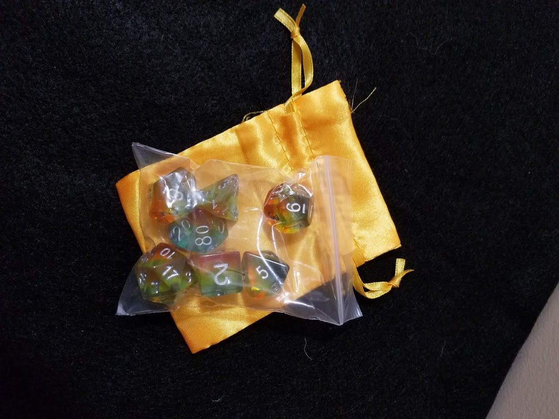 Nested Egg Gaming Tropical Dice Set with Bag (7 CT)
