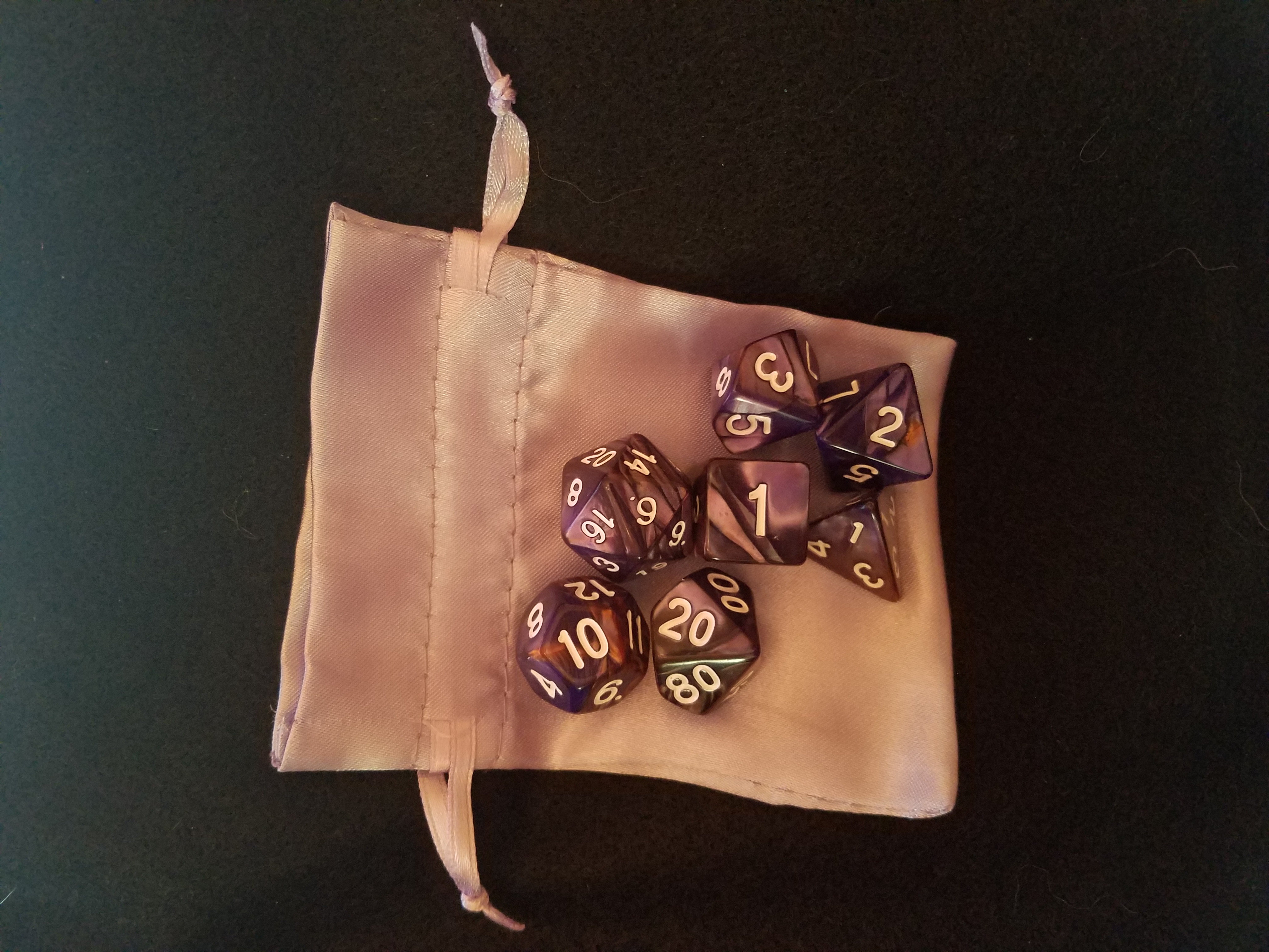 Nested Egg Gaming Velvetine Dice Set with Bag (7 CT)